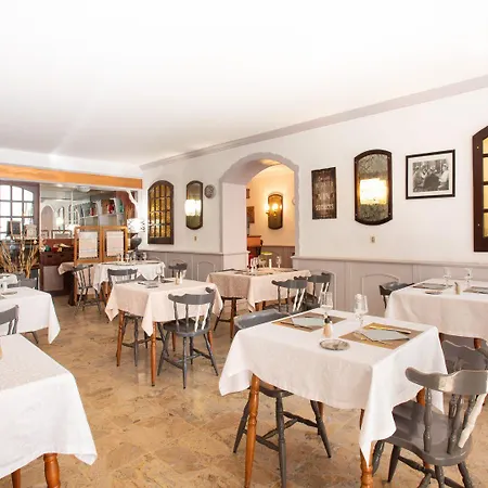 Hotel Logis - Le Boulevard 2*