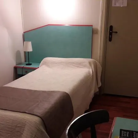 Hotel Logis - Le Boulevard 2*