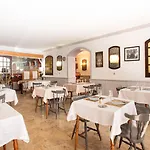 Hotel Logis - Le Boulevard 2*