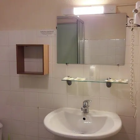 Logis - Le Boulevard 2*