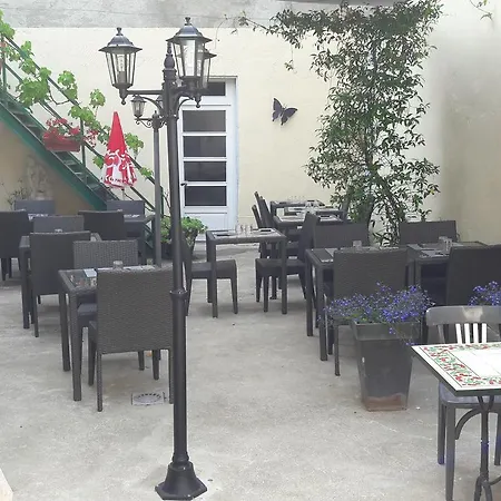 Hotel Logis - Le Boulevard Mazamet
