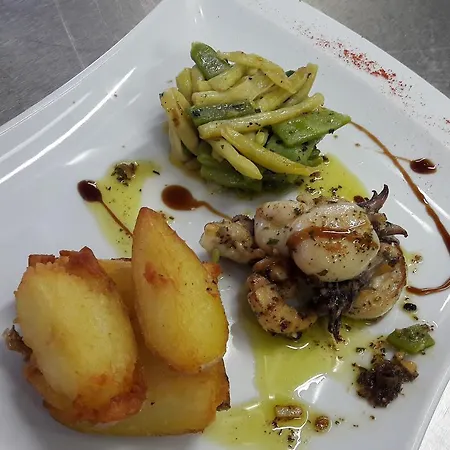 Hotel Logis - Le Boulevard Mazamet