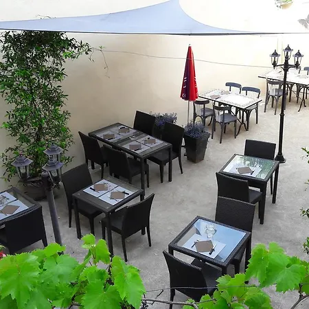 Logis - Le Boulevard Hotel 2*