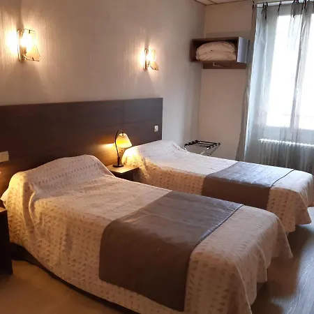 Logis - Le Boulevard 酒店