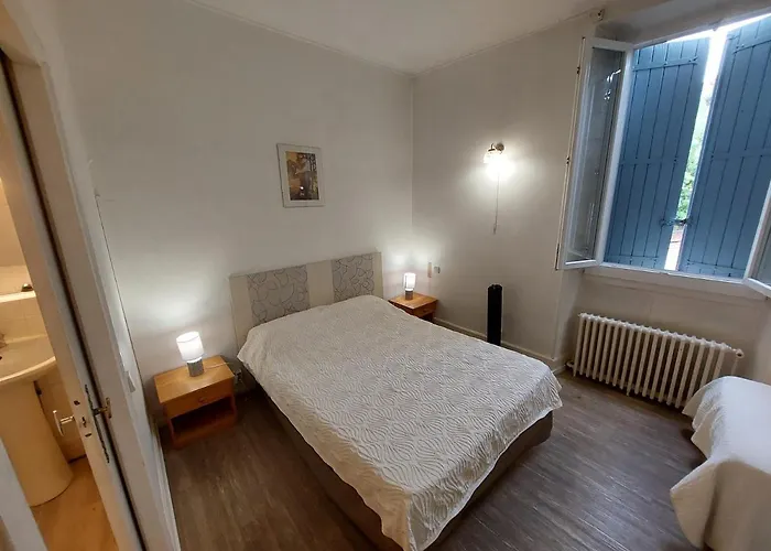 Отель Logis - Le Boulevard