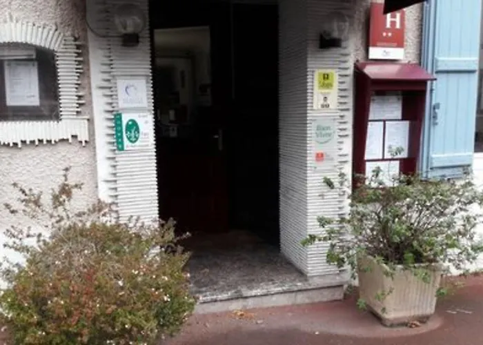 Hotel Logis - Le Boulevard 2*