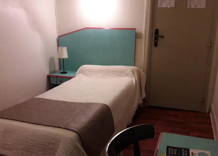 Hotel Logis - Le Boulevard 2*