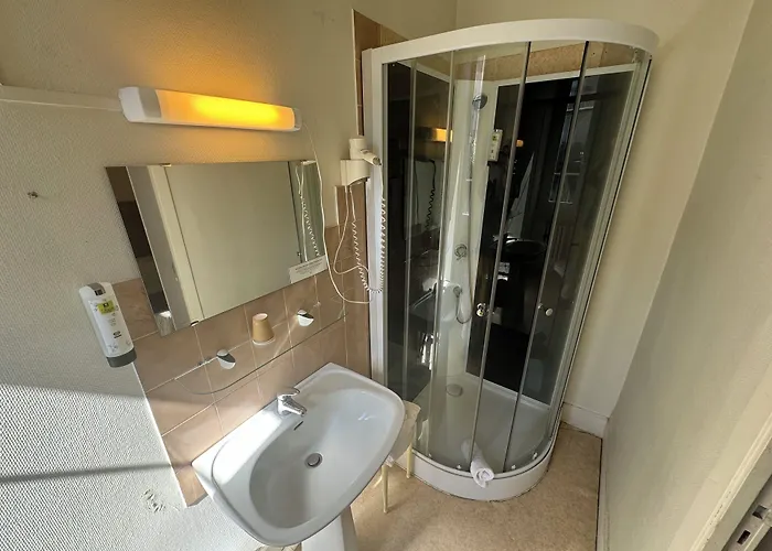 Hotel Logis - Le Boulevard 2*